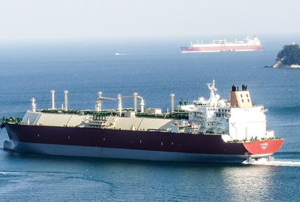 Two Nakilat vessels sailing by each other in international waters